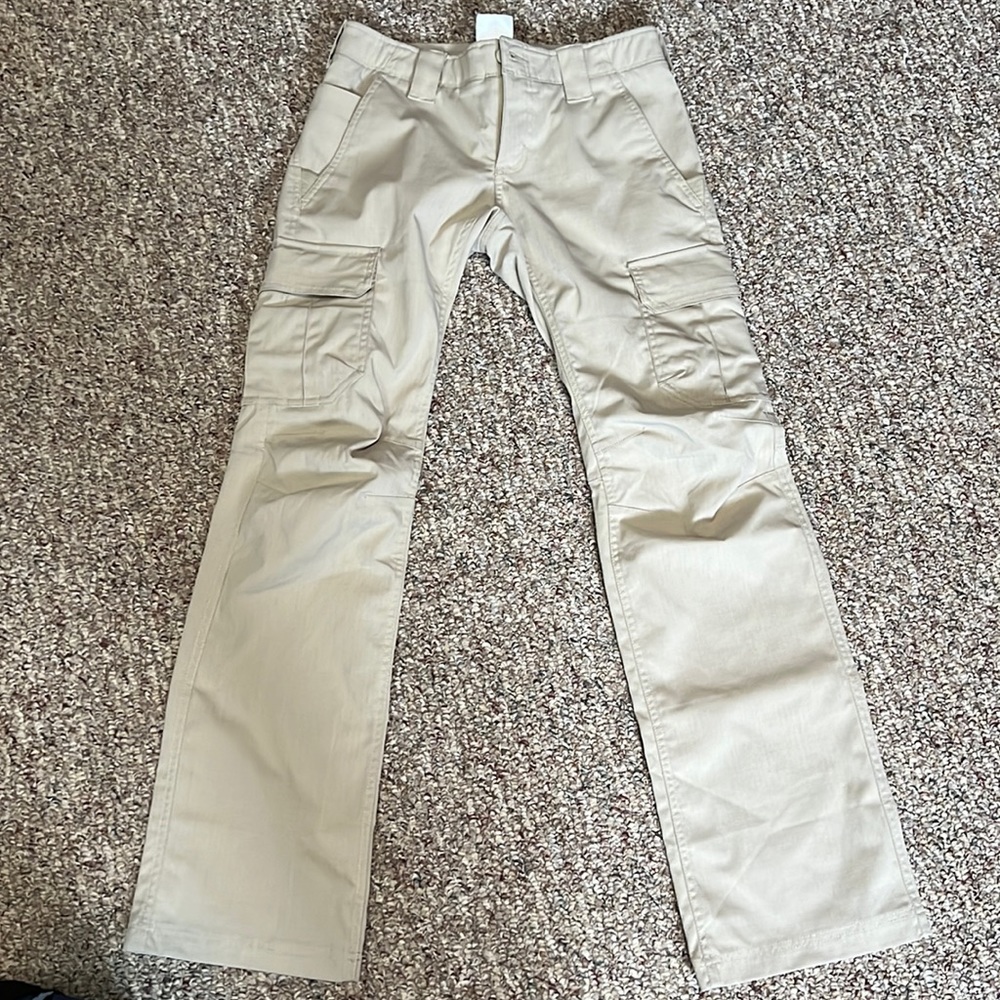 Under Armour BDU pants - light tan. Size 2. Super comfortable!